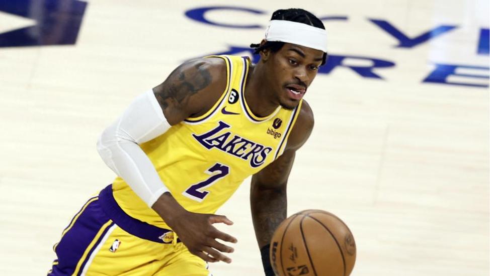 哈兰德重返赛场，战术调整首场状态出色，湖人观众沸腾！的简单介绍-九游官网